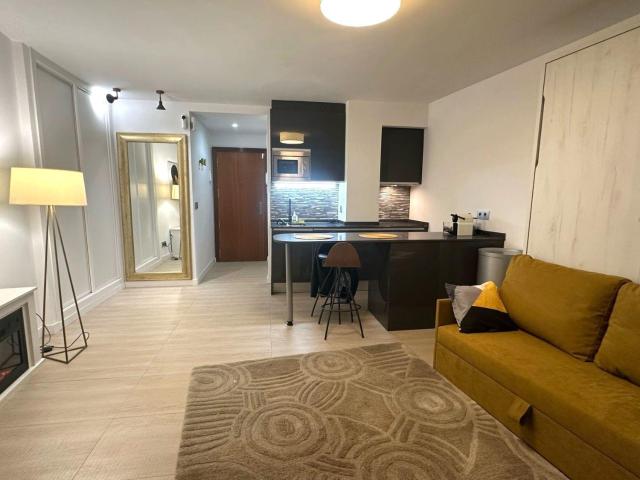 ^Glamour En El Corazon De Madrid, Emblematico Apartamento. 0m² Madrid