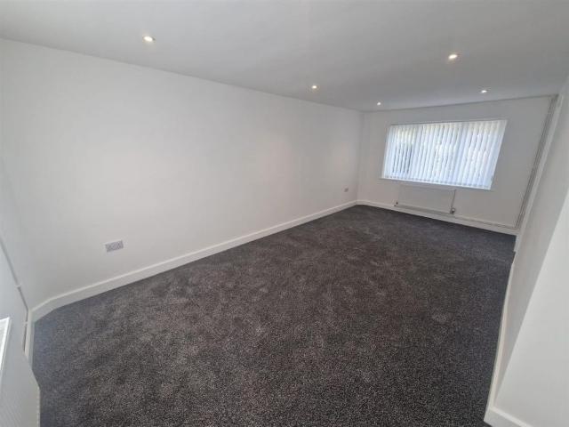 Glan Y Wern Road, Llansamlet, SA7 9UJ, Swansea