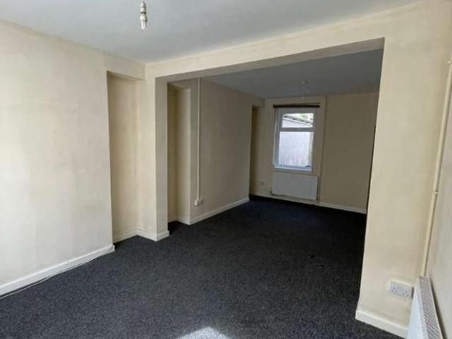 Glandwr Street, NP13