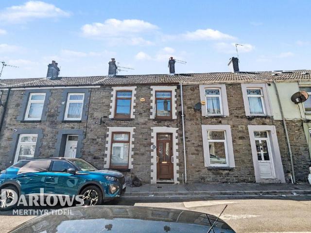Glanlay Street, MOUNTAIN ASH 3 bed terraced house to rent £800 pcm £185 pw