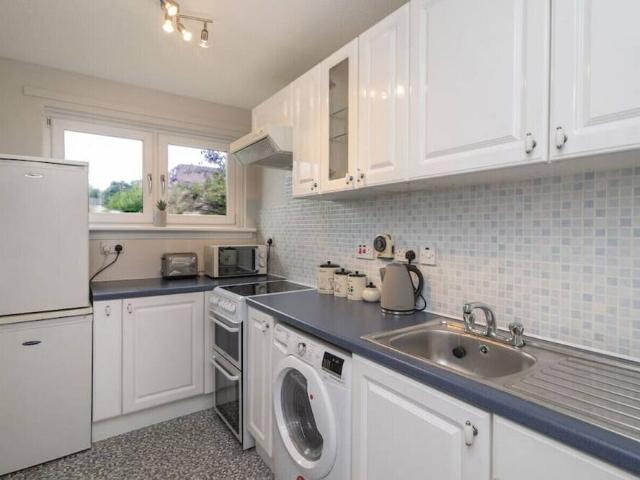 Glasgow City, G12 0LT, United Kingdom | Studio townhouse for rent #95759497 | Rentberry