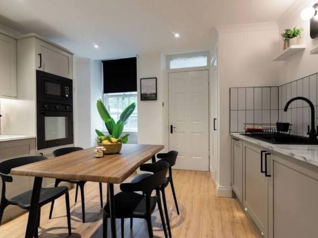 Glasgow City, G12 8DT, United Kingdom | 1 bed apartment for rent #149467741 | Rentberry