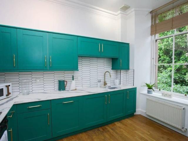 Glasgow City, G12 8RJ, United Kingdom | 2 bed apartment for rent #136381436 | Rentberry