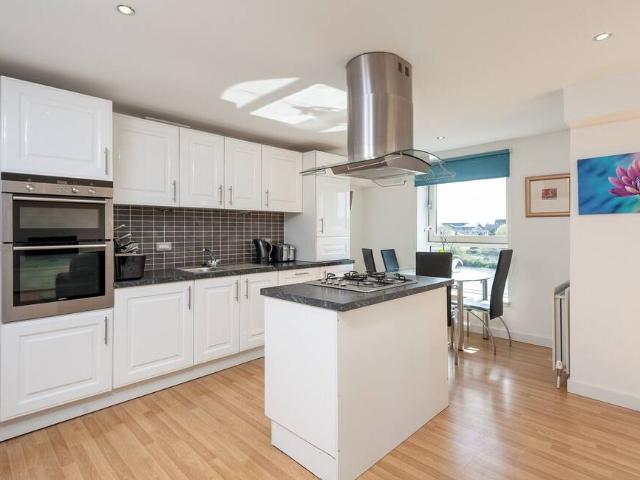 Glasgow City, G1 4ET, United Kingdom | 2 bed apartment for rent #96954149 | Rentberry