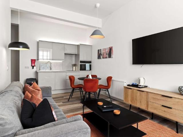 Glasgow City, G2 1HB, United Kingdom | 2 bed apartment for rent #168038096 | Rentberry
