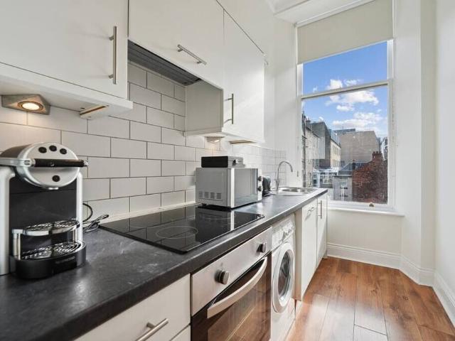 Glasgow City, G2 5QY, United Kingdom | 2 bed apartment for rent #114005782 | Rentberry