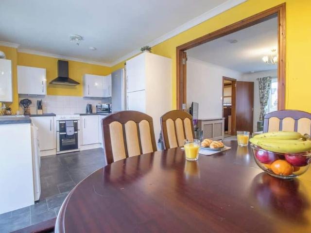 Glasgow City, G33 3LF, United Kingdom | 2 bed house for rent #149477581 | Rentberry