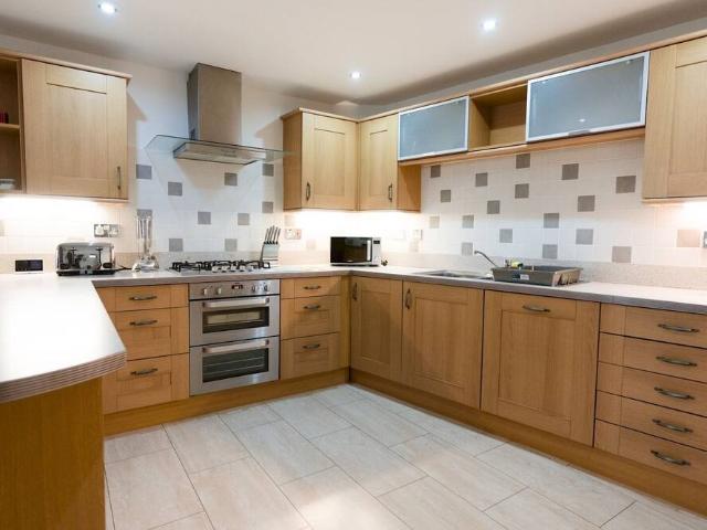 Glasgow City, G3 6BQ, United Kingdom | 3 bed house for rent #96963050 | Rentberry
