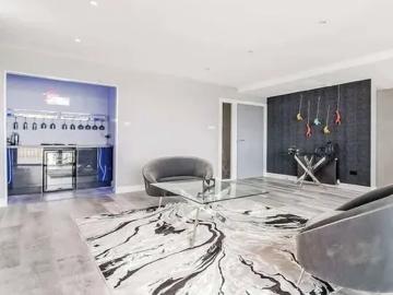 Glasgow, Glasgow and Clyde Valley - Equipped kitchen