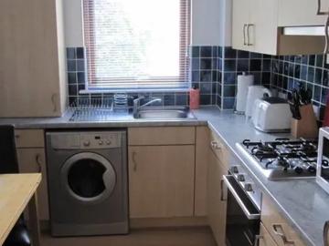 Glasgow City, G44 4TL, United Kingdom | 2 bed apartment for rent #126176841 | Rentberry