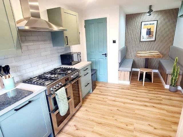 Glasgow City, G40 2HB, United Kingdom | 4 bed house for rent #172092232 | Rentberry