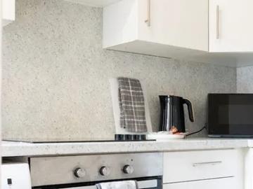 Glasgow, Glasgow and Clyde Valley - Equipped kitchen