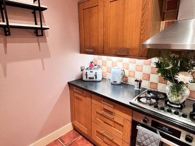 Glasgow City, G51 2UL, United Kingdom | 2 bed apartment for rent #147437456 | Rentberry