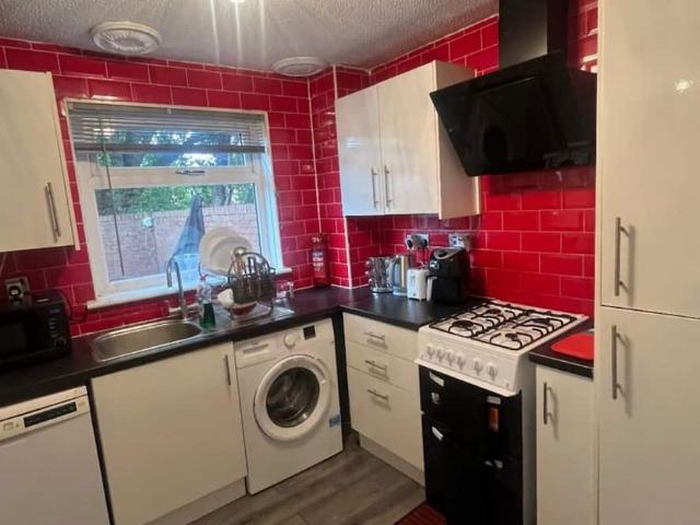 Glasgow City, G51 3NG, United Kingdom | 3 bed townhouse for rent #160263543 | Rentberry