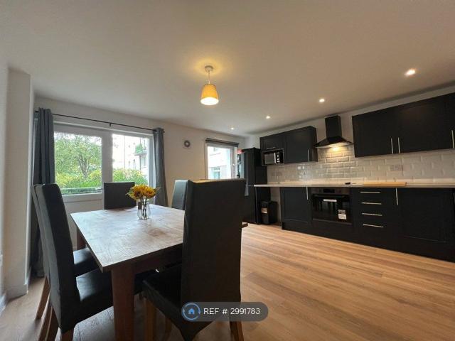 Glasgow, Glasgow G20, 3 bed maisonette to rent, £1,950 pcm | PrimeLocation