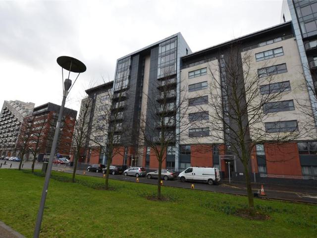 Glasgow Harbour Terrace, Glasgow. 2 bed flat to rent £1,400 pcm £323 pw