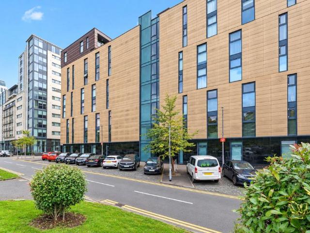 Glasgow Harbour Terraces, Glasgow, G11 2 bed apartment to rent £1,295 pcm £299 pw