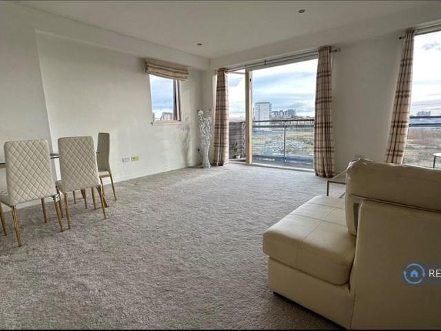 Glasgow Harbour Terraces, Glasgow, G11 2 bed flat to rent £1,600 pcm £369 pw