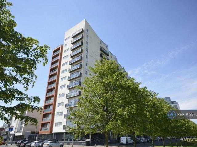 Glasgow Harbour Terraces, Glasgow, G11 2 bed flat to rent £1,680 pcm £388 pw