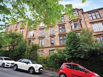 Glasgow, Lanarkshire, G12 3 bed flat to rent £1,895 pcm £437 pw