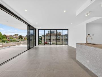 GLASS | Brand New Luxury Beachside Living