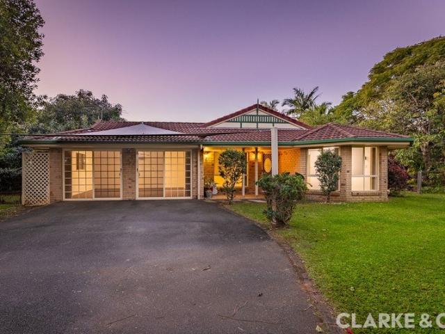 Glass House Mountains Views, Space & Lifestyle on a Fully Fenced 2,000m² Block