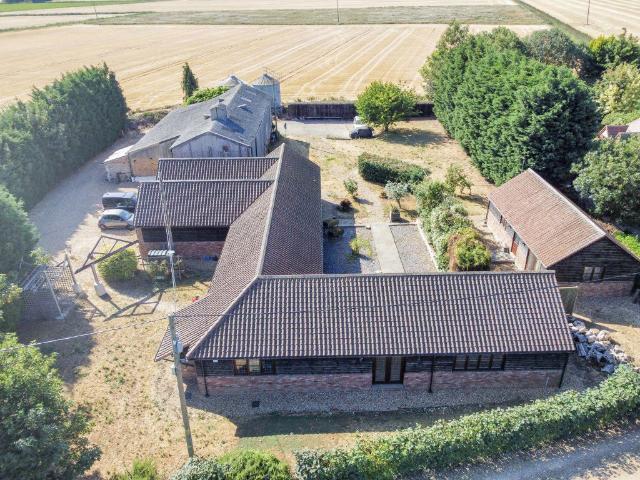 Glassmoor Bank, Whittlesey PE7, 4 bed detached house to rent, £2,200 pcm | PrimeLocation