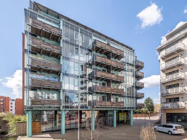 Glasshouse, Canal Square, Birmingham B16, 2 bed flat to rent, £1,550 pcm | PrimeLocation
