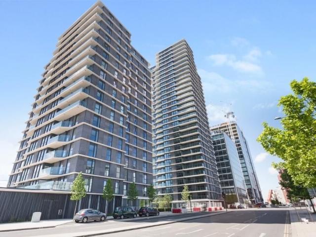 Glasshouse Gardens, London E20, 2 bed flat to rent, £2,947 pcm | PrimeLocation