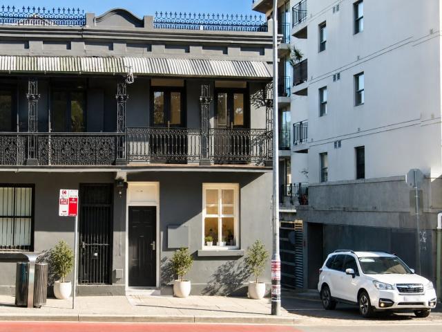 Glebe, 1/287A Broadway