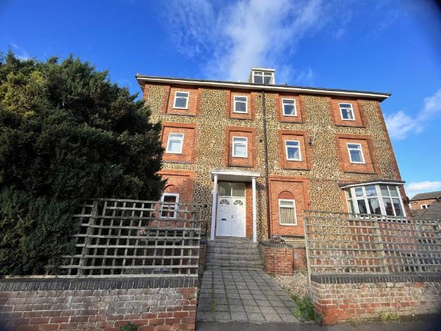 Glebe Avenue, Hunstanton PE36, 1 bed flat to rent, £625 pcm | PrimeLocation