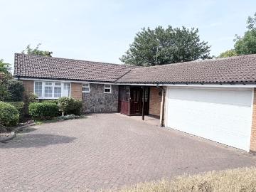 Glebe Close, Glenfield LE3, 3 bed detached bungalow to rent, £1,800 pcm | PrimeLocation