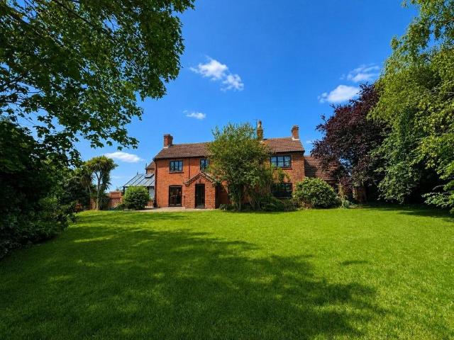 Glebe Farm, Hickling Lane, Long Clawson 5 bed detached house to rent £3,500 pcm £808 pw