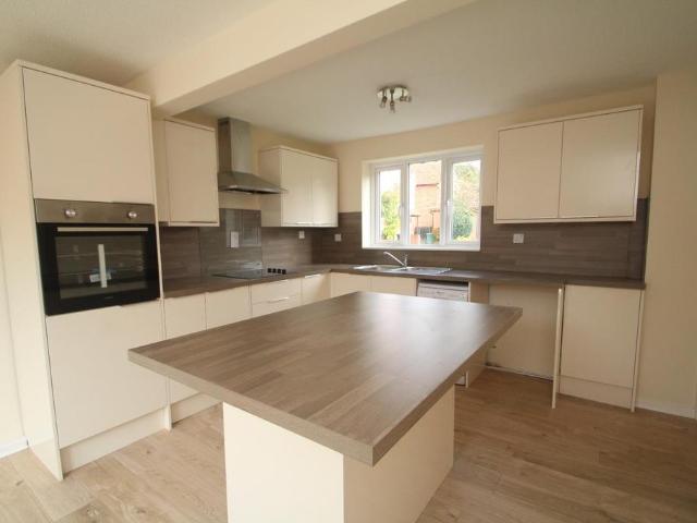 Glebe Field Drive, Wetherby, West. 4 bed house to rent £1,750 pcm £404 pw