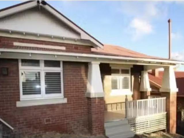 GLEBE House for rent Listed by For Rent tas of For Rent By.