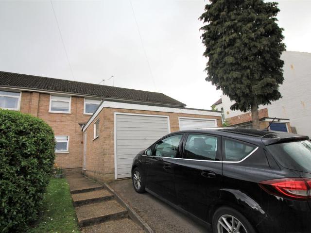 Glebe Road, Norwich NR2 2 bed terraced house to rent £1,100 pcm £254 pw