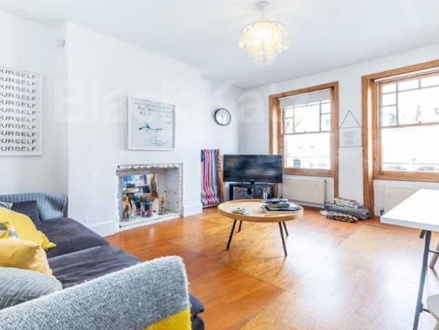 Glebe Road, Crouch End N8, 2 bed flat to rent, £2,275 pcm | PrimeLocation