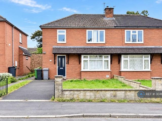 Glebe Road, Trowbridge, BA14 3 bed semi detached house to rent £1,500 pcm £346 pw