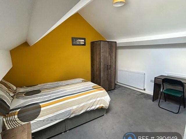 Glebe Street, Stoke On Trent, ST4 1 bed in a house share to rent £580 pcm £134 pw
