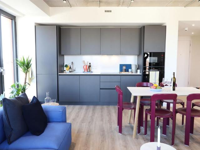 Glebe Street, Stoke on Trent ST4 2 bed apartment to rent £1,200 pcm £277 pw
