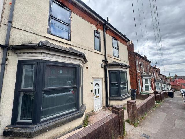 Glebe Street, Walsall, West Midlands. 6 bed terraced house to rent £2,995 pcm £691 pw