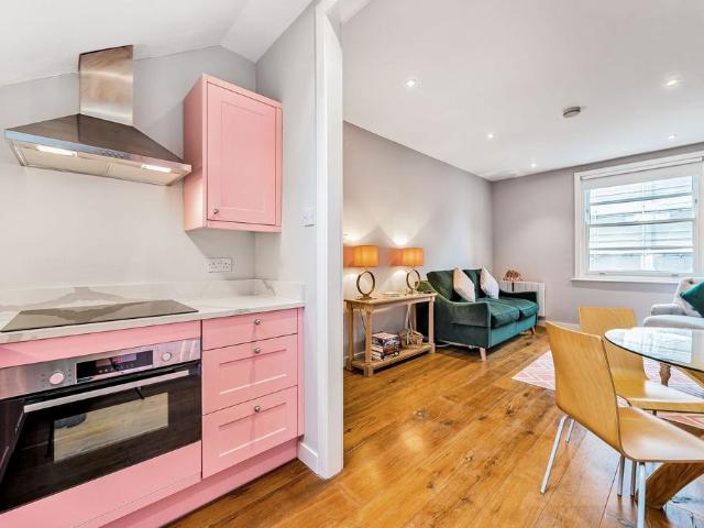 Gledhow Gardens, South Kensington, SW5 1 bed flat to rent £5,200 pcm £1,200 pw