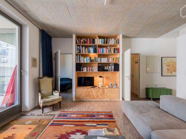 Gleisdreieck 2 bedrooms, 2 bathrooms. High End between Kreuzberg and Schöneberg Berlin Amsterdam Apartments for Rent