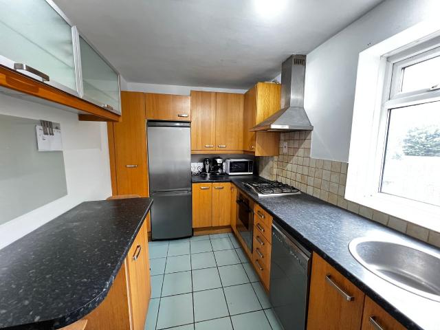 Glen Albyn Road, London SW19, 2 bed flat to rent, £1,725 pcm | PrimeLocation