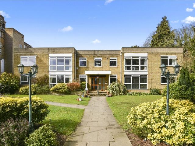 Glen Chess, Loudwater Lane, Loudwater, Rickmansworth WD3, 2 bed flat to rent, £1,700 pcm | PrimeLocation