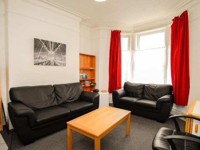Glen Park Avenue, Plymouth PL4, 4 bed property to rent, £641 pcm | PrimeLocation