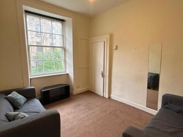 Glen Street, Edinburgh, EH3 3 bed flat to rent £2,530 pcm £584 pw