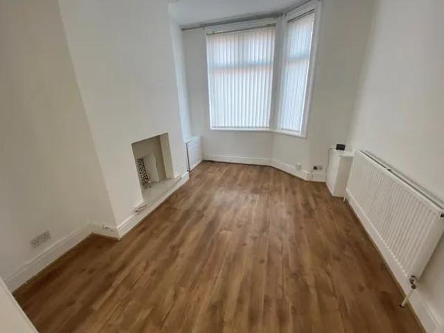 Glencairn road, L13
