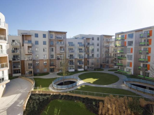 Glenalmond Avenue, Cambridge CB2, 2 bed flat to rent, £1,800 pcm | PrimeLocation