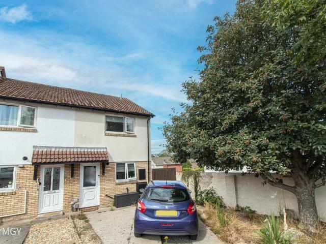 Glenbrook Drive, Barry CF63 2 bed house to rent £1,100 pcm £254 pw